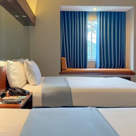 Microtel By Wyndham Eagle Ridge General Trias  Ngoại thất bức ảnh