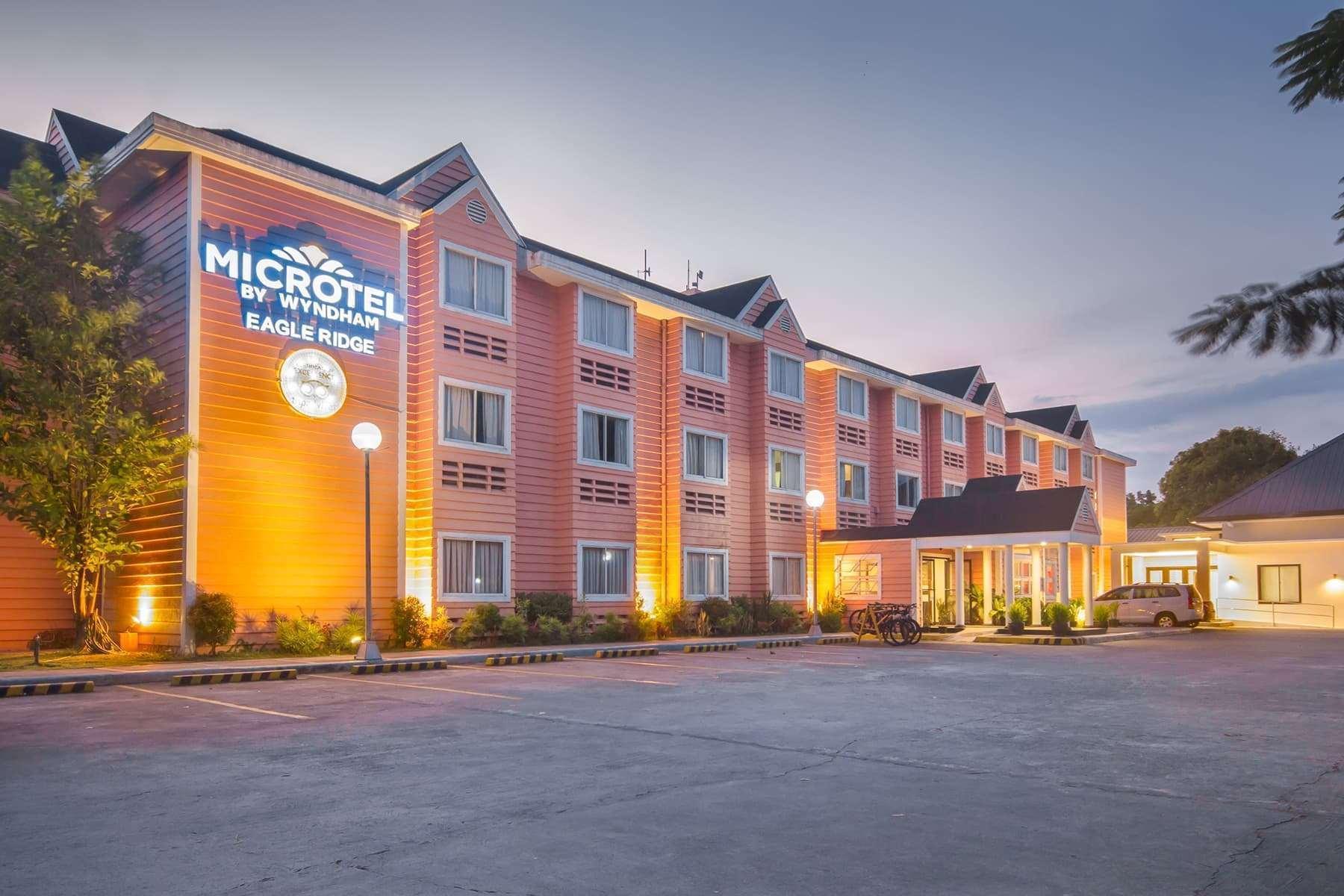 Microtel By Wyndham Eagle Ridge General Trias  Ngoại thất bức ảnh