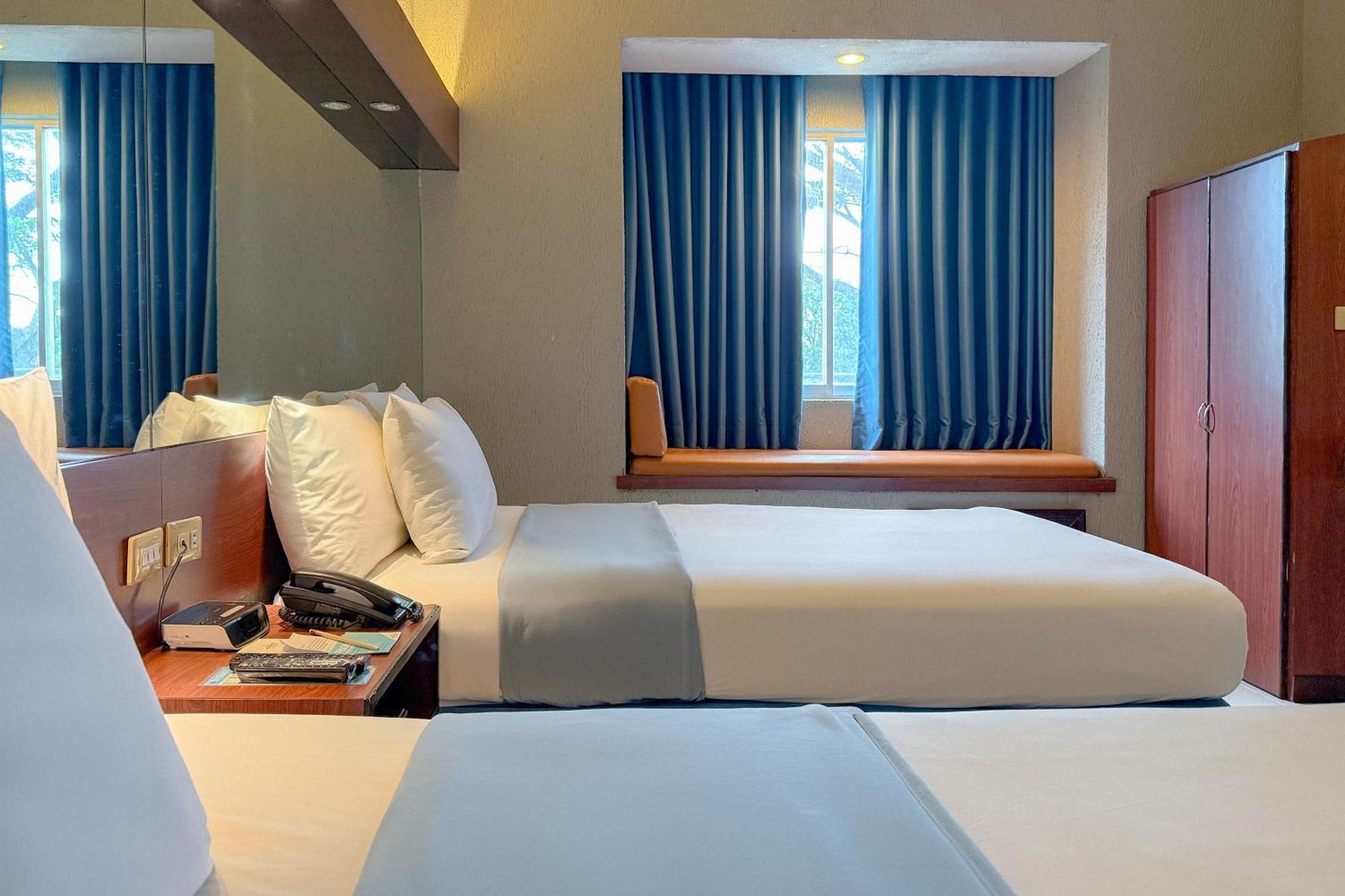 Microtel By Wyndham Eagle Ridge General Trias  Ngoại thất bức ảnh