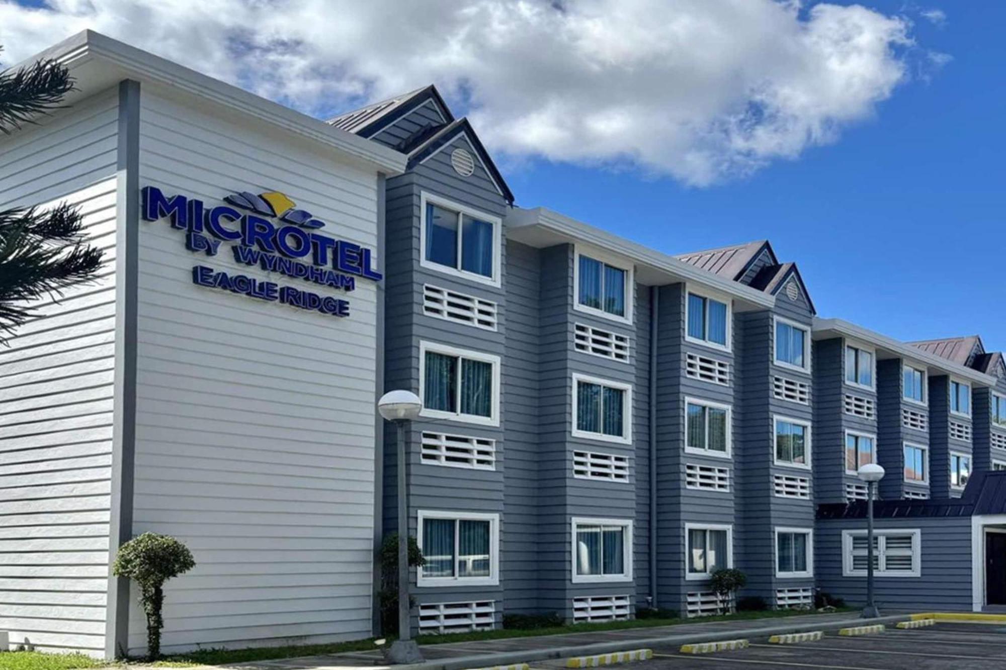Microtel By Wyndham Eagle Ridge General Trias  Ngoại thất bức ảnh