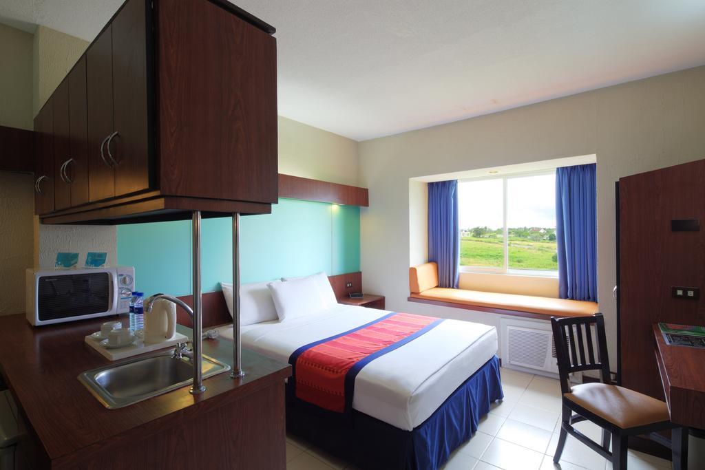 Microtel By Wyndham Eagle Ridge General Trias  Ngoại thất bức ảnh