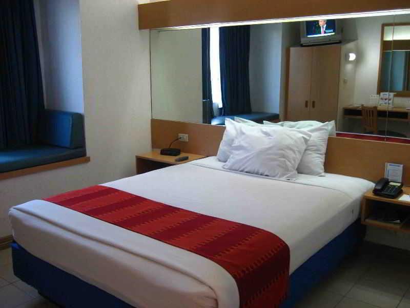 Microtel By Wyndham Eagle Ridge General Trias  Ngoại thất bức ảnh
